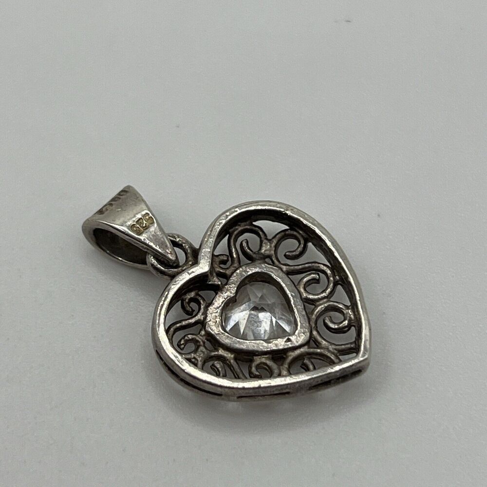 Vintage Sterling 925 silver heart shaped pendant with heart Cz - Picture 3 of 4